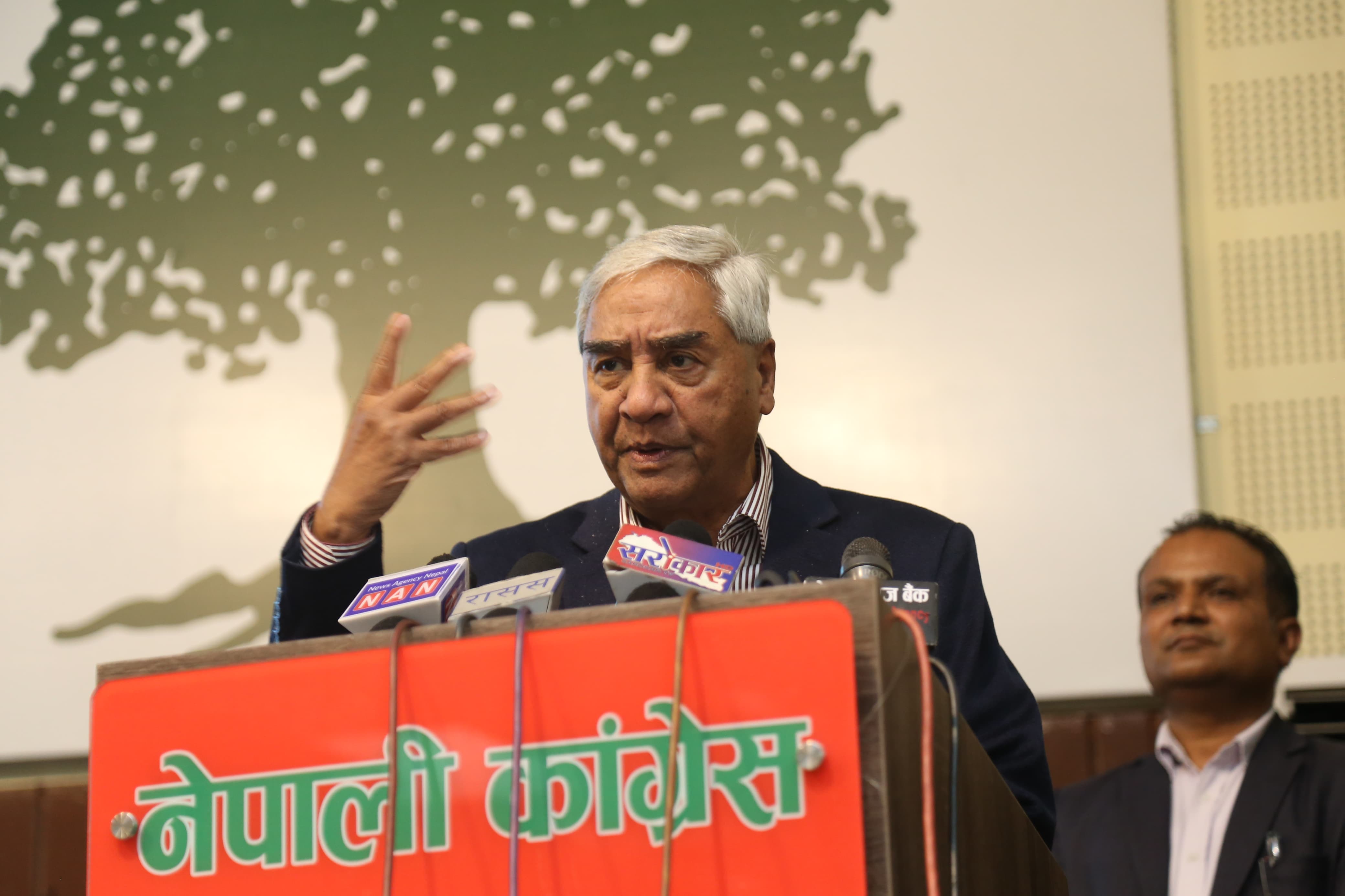 गनर्भनर नियुक्तिमा देउवाले भनेको राष्ट्र बैंकभित्रको समस्या के हो ? 