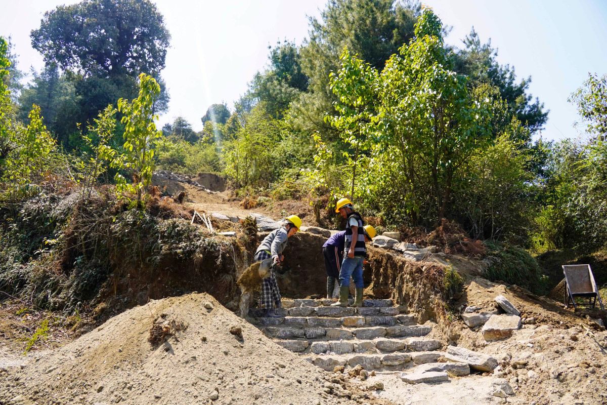 २ अर्ब ४५ करोडभन्दा बढी लागतका कोशीका चार पदमार्गमा काम सुरु, फाल्गुनन्द पदमार्गको काम पनि अघि बढ्यो