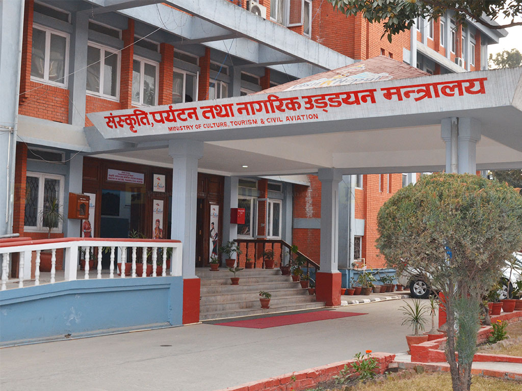 पर्यटन सचिव सिंह अवकाशमा गएको ५ दिन बित्दा पनि प्रधानमन्त्री कार्यालय बेखबर