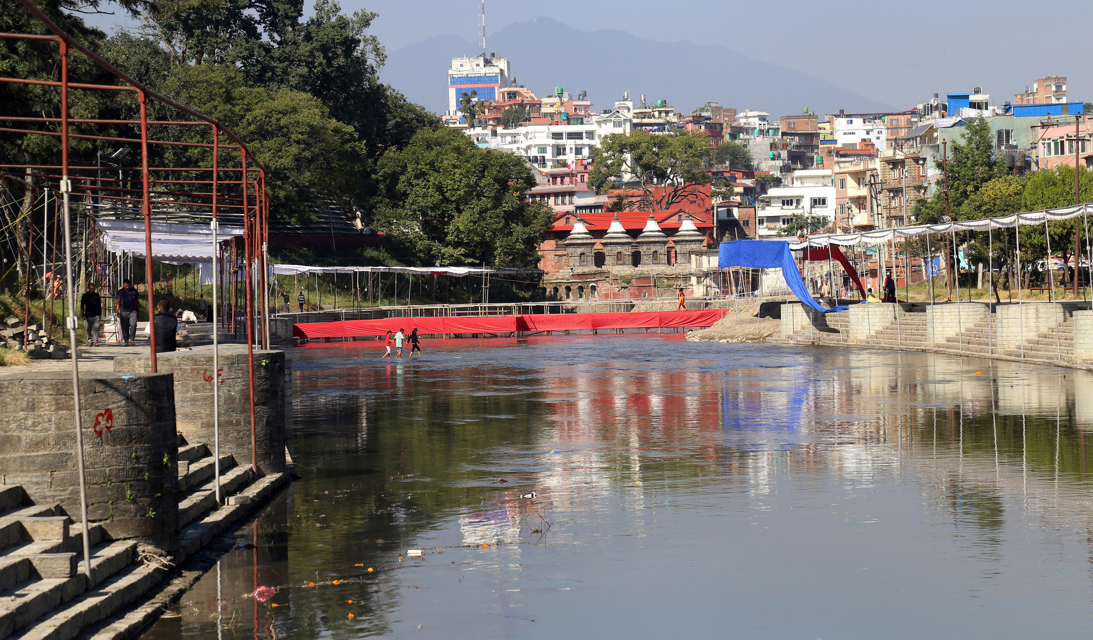 काठमाडौं उपत्यकामा बढ्यो छठको रौनक