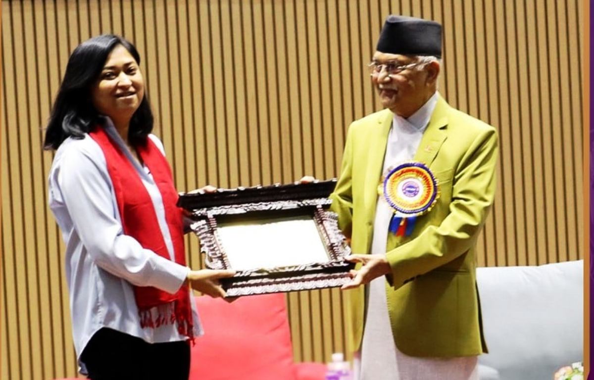 सूचना तथा सञ्चार प्रविधि क्षेत्रमा सबैभन्दा बढी आयकर बुझाउने एनसेल सरकारद्वारा सम्मानित
