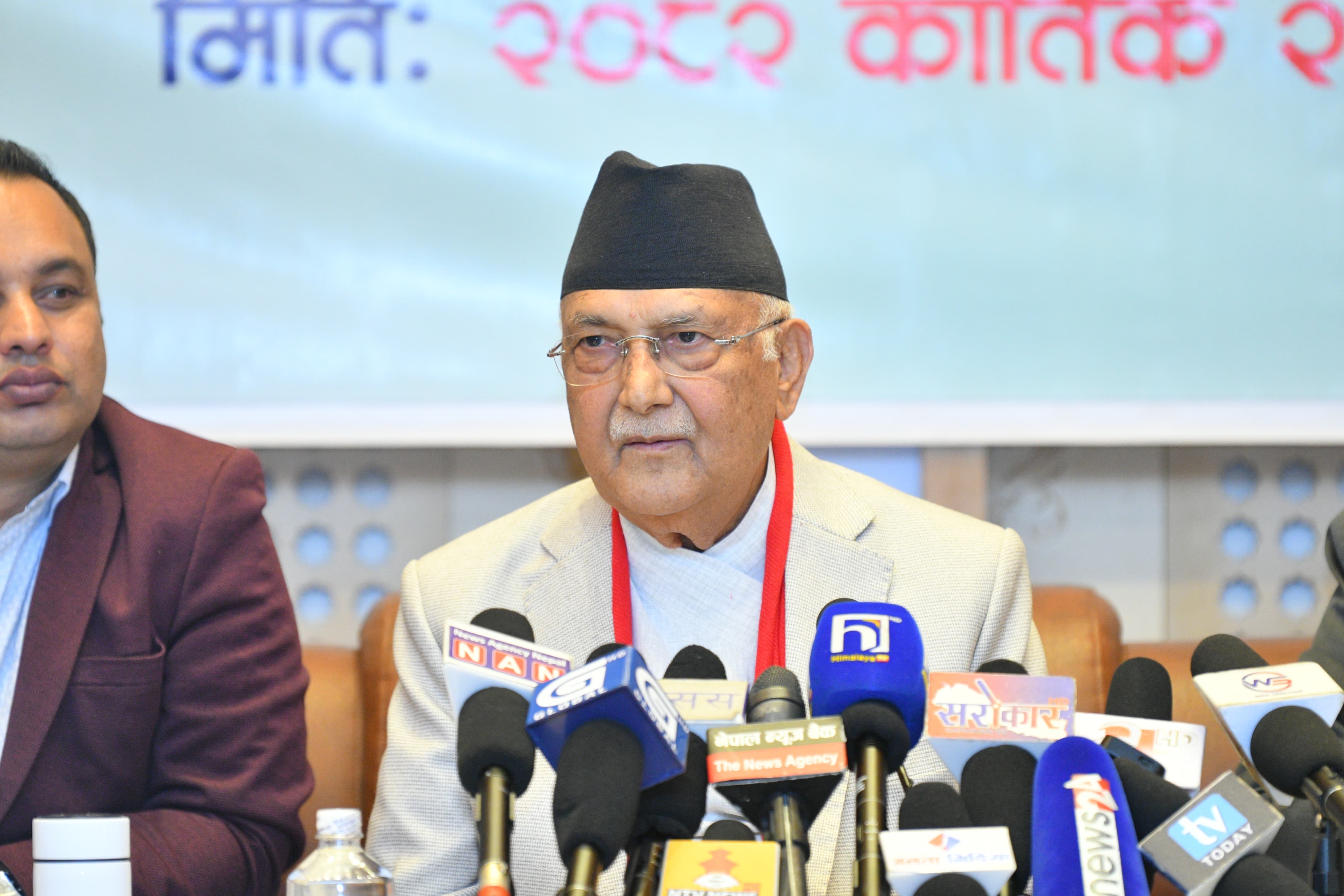 ‘ओली चाहियो भन्दै तपाईंहरूले विशेष सम्पादकीय लेख्ने दिन छिट्टै आउँछ’