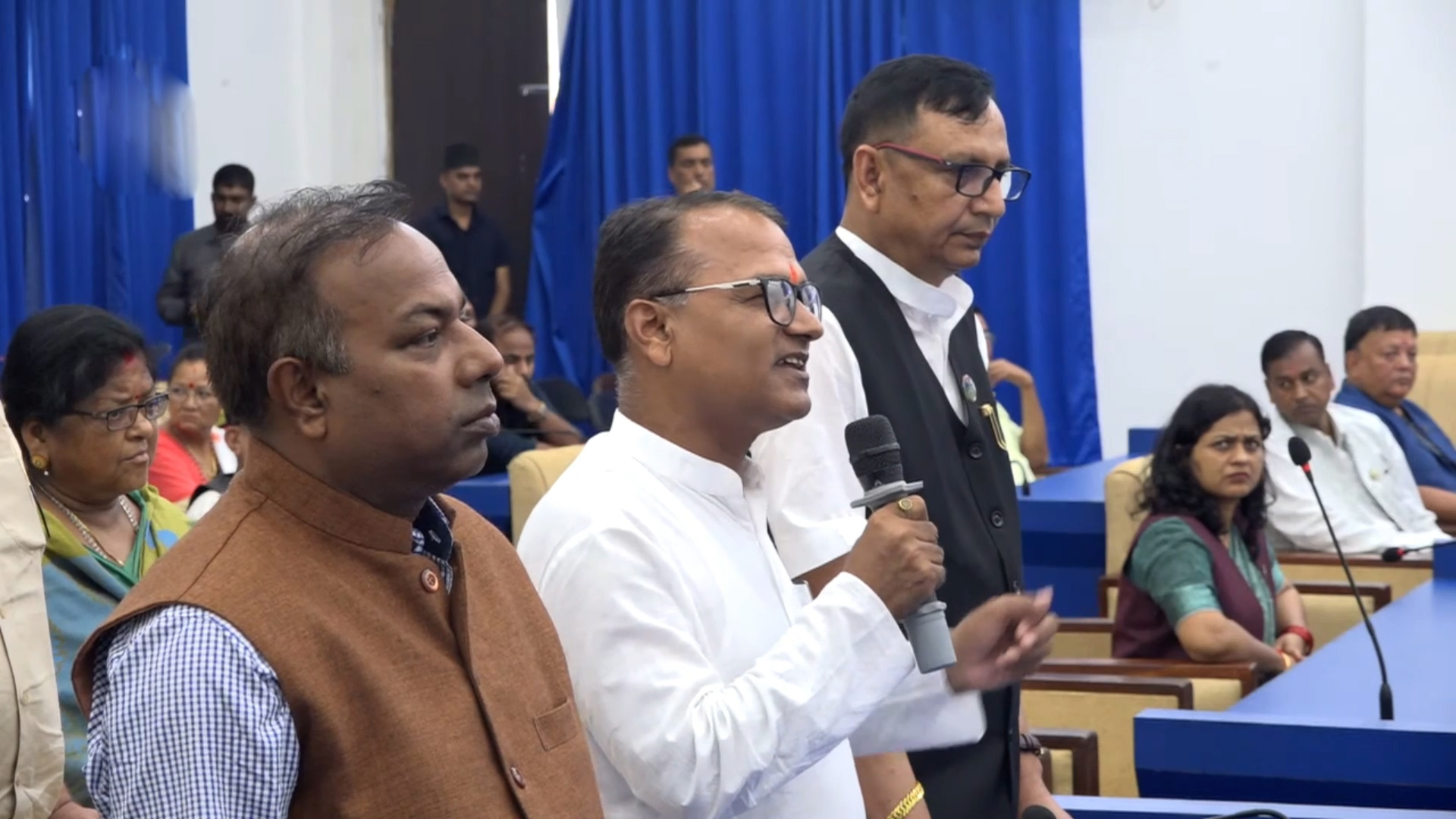 अर्थमन्त्रीको राजीनामा माग गर्दै प्रतिपक्षी दलले बहिष्कार गरे मधेश प्रदेशसभाको बैठक