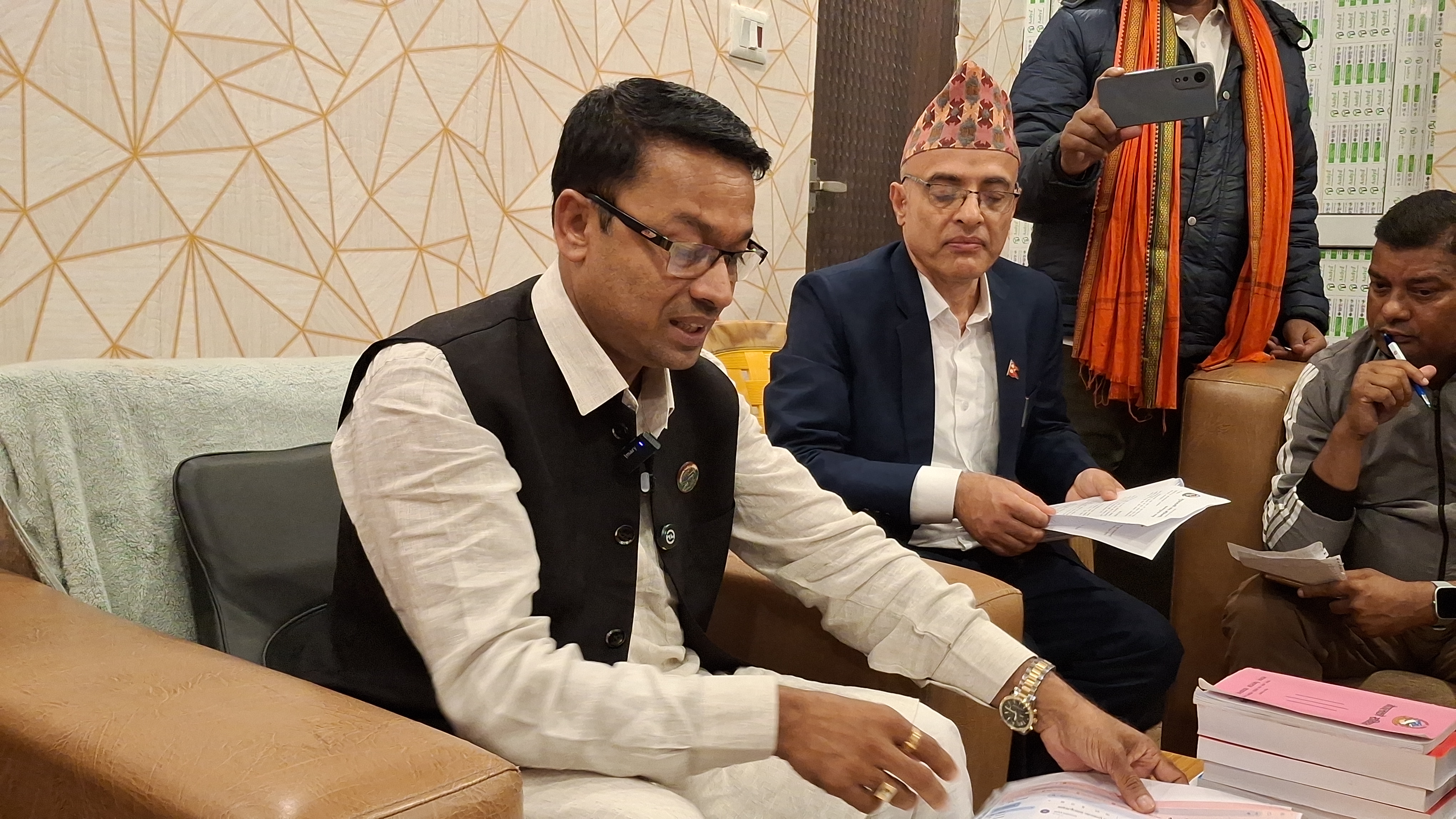 मधेशका मुख्यमन्त्री यादवले भोलि विश्वासको मत लिने