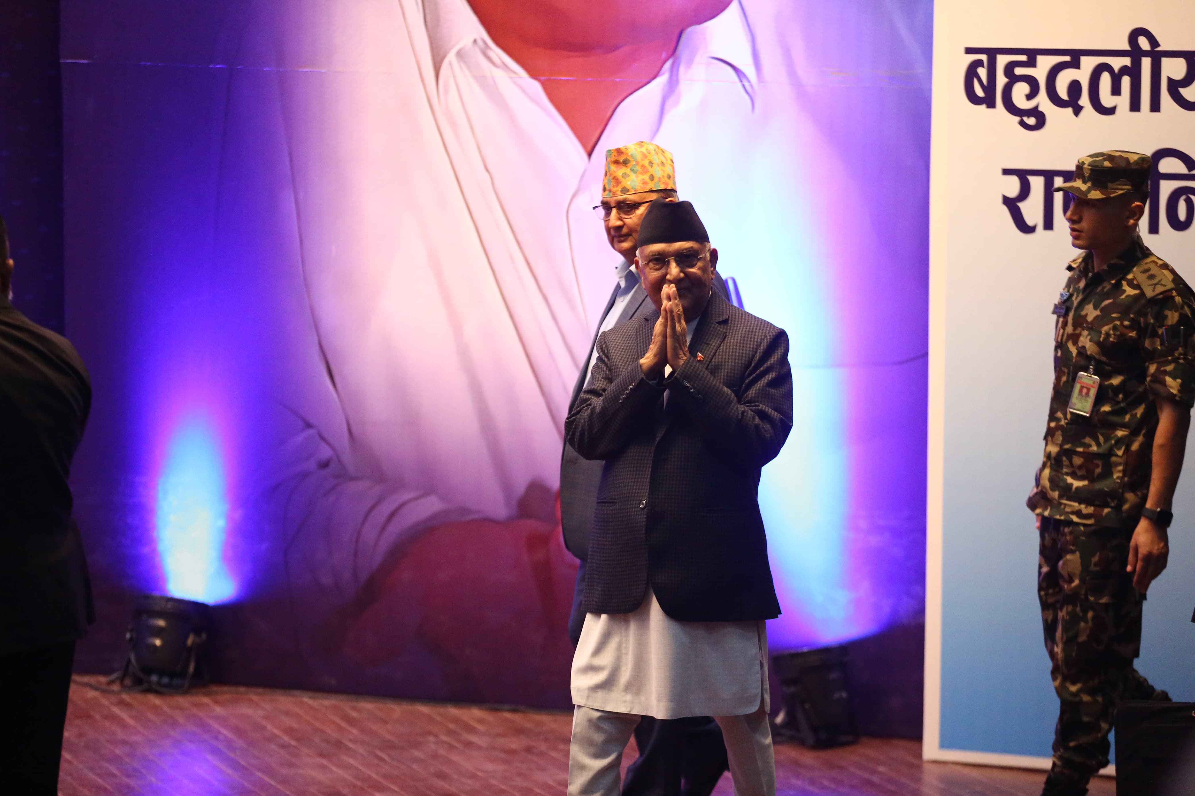 मदन भण्डारीलाई पनि सहकारी ठग भनियो, चारवटा श्रीमती राखेका छन् भनियो : ओली