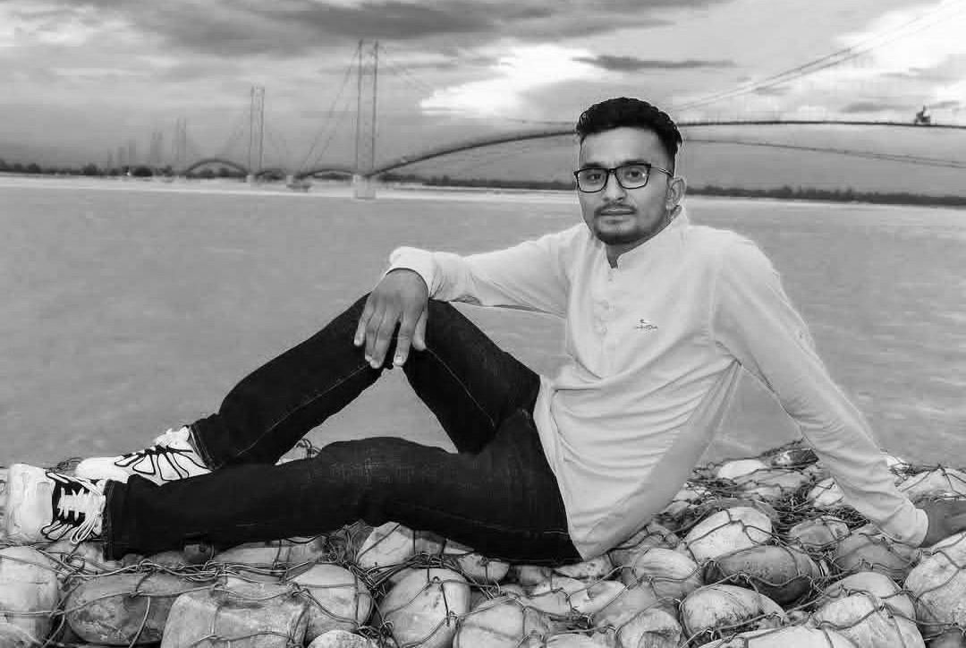 डोटीमा भरुवा बन्दुक पड्किँदा युवकको मृत्यु