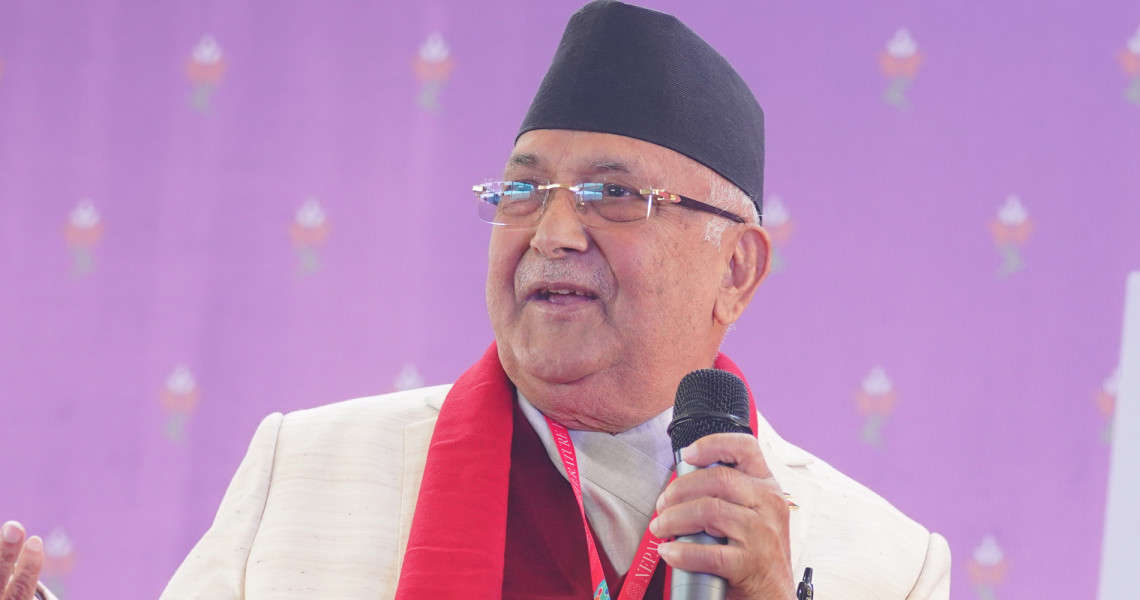 शक्ति केन्द्रबाट दबाइएका ‘स्प्रिङ ओली’ले खोल्न खोजेको ‘फायर’