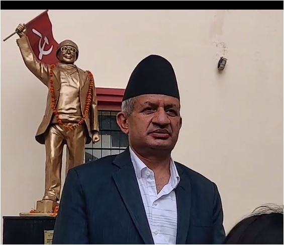 वडा र पालिका अधिवेशन रोक्नुपर्ने माधव पक्षको अडान, ओलीले नमान्ने