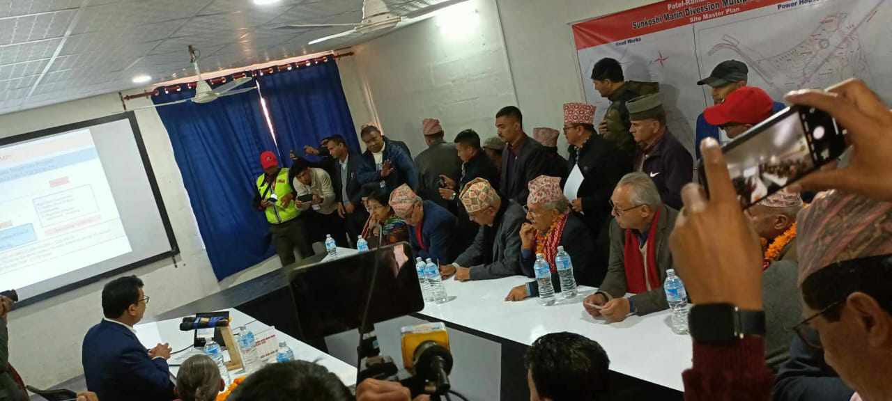 निर्माणाधीन सुनकोसी-मरिन डाइभर्सनको एमाले अध्यक्ष ओलीले गरे स्थलगत अवलोकन