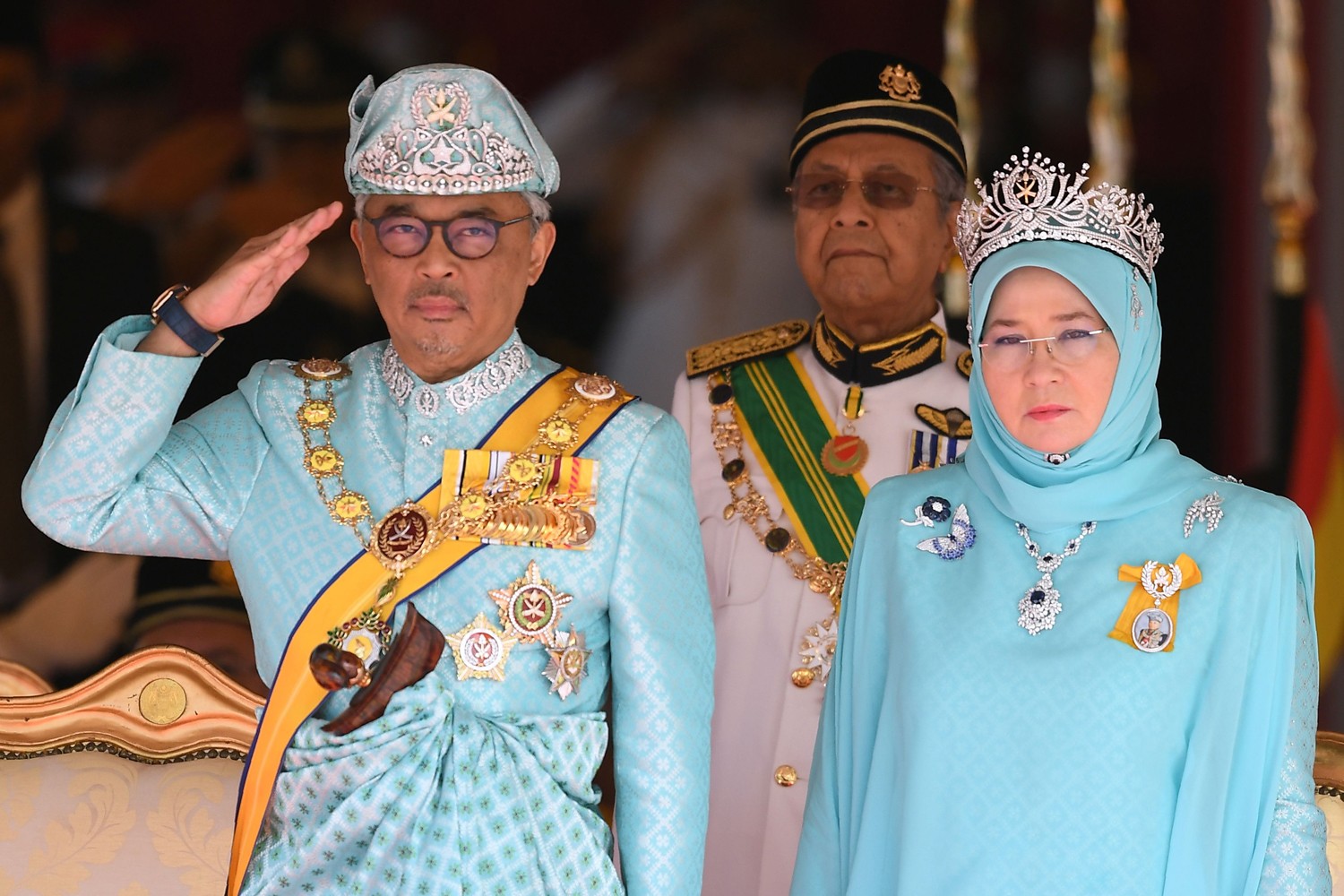 मलेसियाका नयाँ राजा अब्दुल्लाद्धारा राज्यारोहण