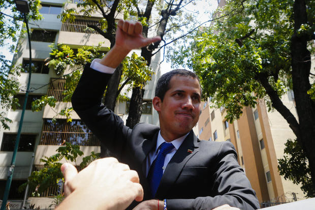 भेनेजुएलाका स्वघोषित राष्ट्रपतिलाई १५ वर्षको प्रतिबन्ध