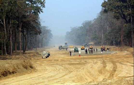 फाष्टट्रयाकमा गुड्ने गाडीले ९ सयदेखि २६ सयसम्म तिर्नुपर्ने