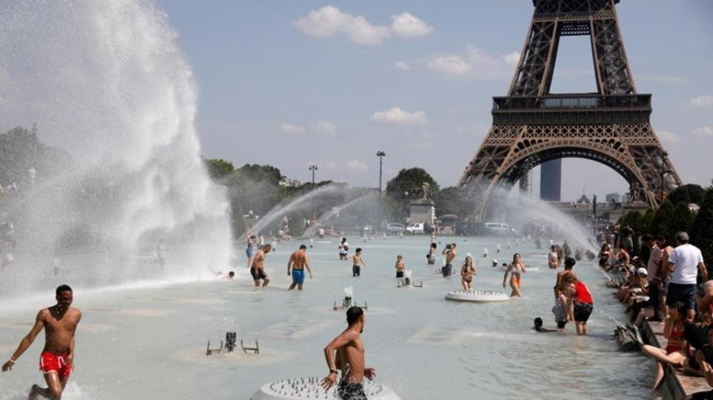 फ्रान्समा अत्यधिक गर्मीः २ महिनामा १५ सयको मृत्यु