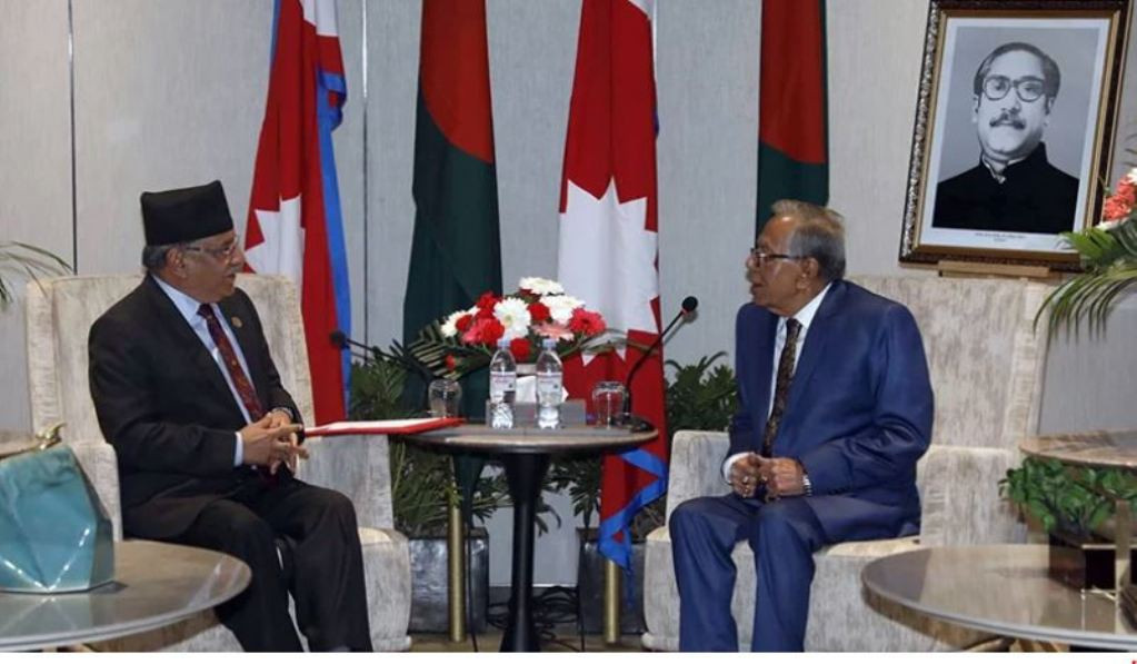 बंगलादेशका राष्ट्रपति हमिद र नेकपा अध्यक्ष प्रचण्डबीच भेट