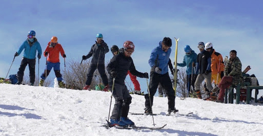 हिमाल आरोहणको उद्गमस्थलमा स्की खेल प्रशिक्षण