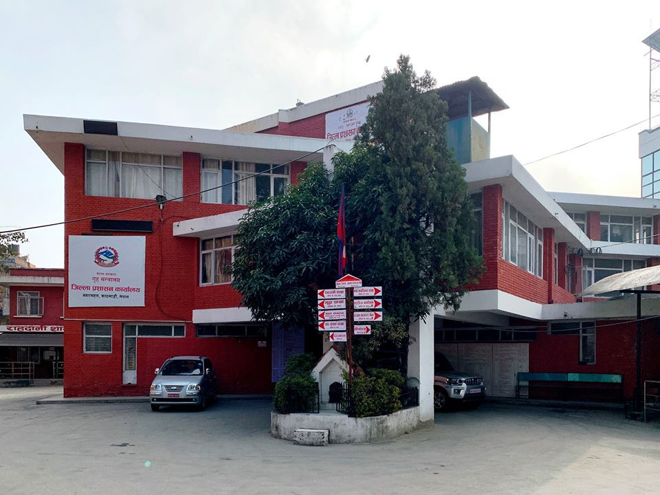काठमाडौंका सीडीओको अनुरोध, 'जोखिम कायमै छ, विद्यालय तत्काल नखोल्नू'