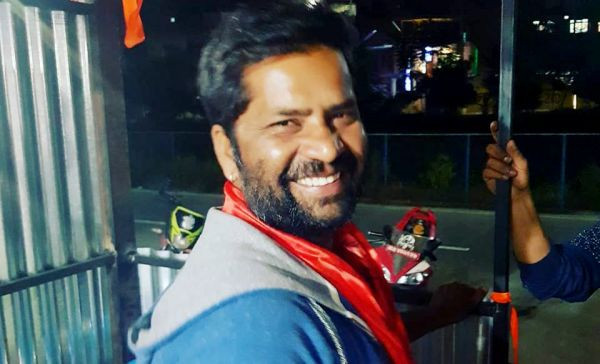 राहत बाँड्न गएका कलाकार चौरसियासहित ५ जना प्रहरीको नियन्त्रणमा