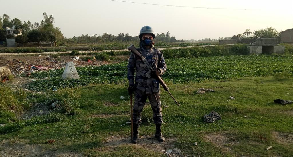 चोर बाटो हुँदै प्रवेश गर्ने क्रम नरोकिएपछि नेपाल-भारत सीमामा चेकपोस्ट बढाएर थप कडाइ