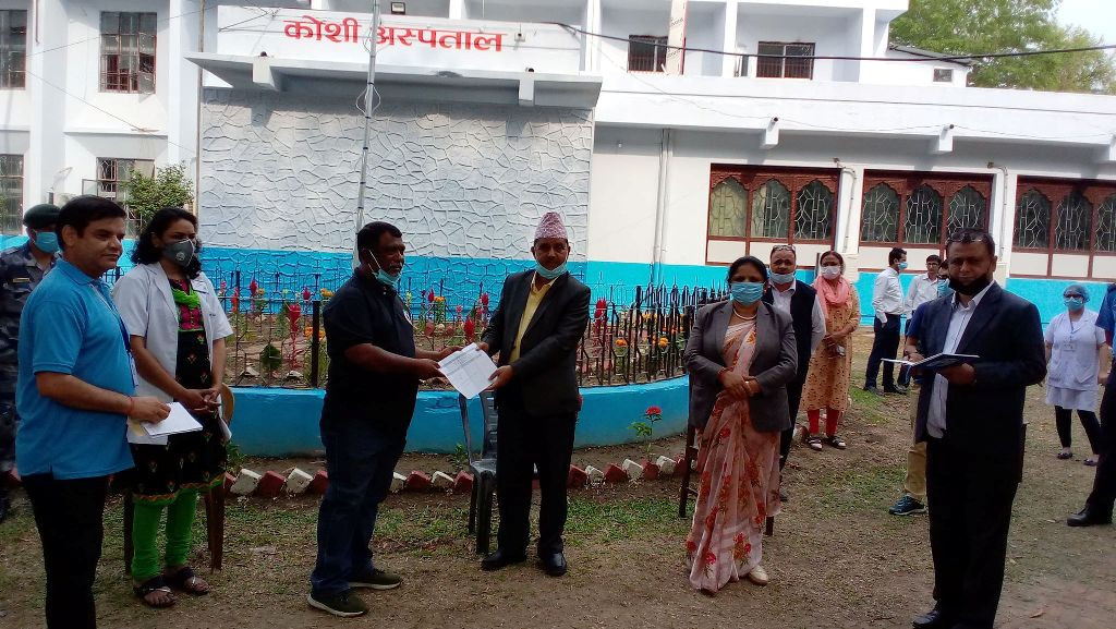 गैरसरकारी संस्थाद्वारा कोसी अस्पताललाई ६ आईसीयू बेड सहयाेग