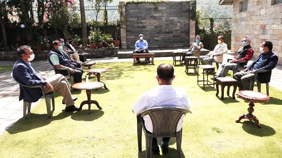 कांग्रेस सभापति देउवा निवासमा पदाधिकारी बैठक