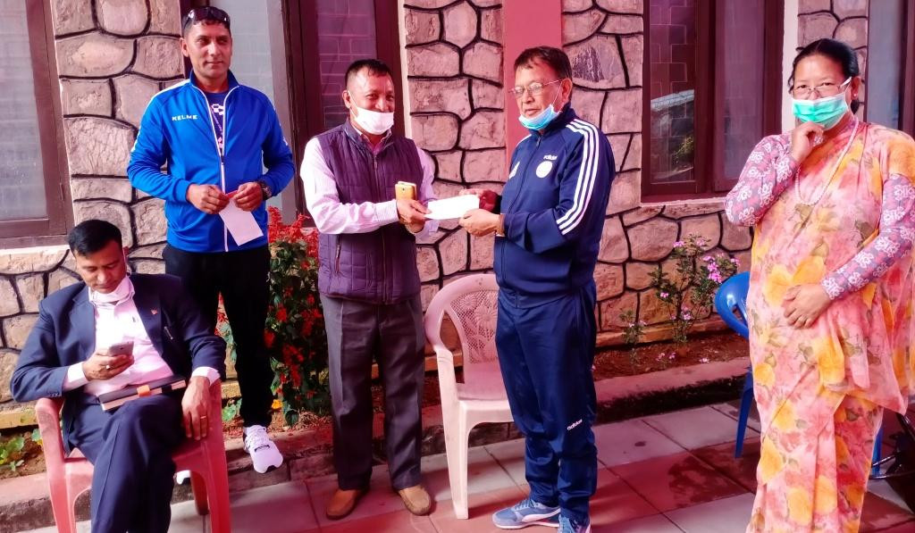 पोखरा महानगरको कोषमा रोड सोको ५ लाख ५५ हजार सहयोग   
