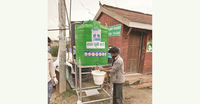 धारा नछोएर साबुनपानीले हात धुने व्यवस्था