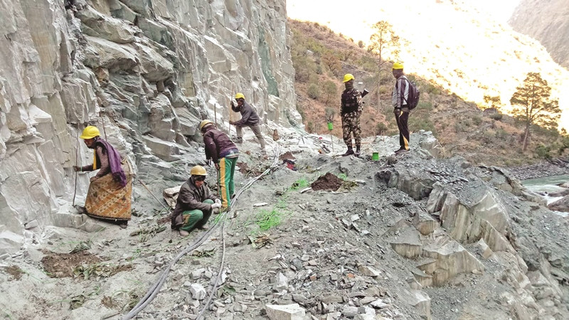 लकडाउनले रोकिएको कर्णाली करिडोरको काम सुरू