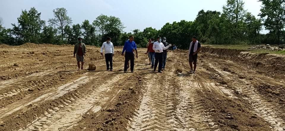 लकडाउनमा अनुमतिबिना संचालन भएका ४ वटा स्क्याभेटर कारबाहीमा