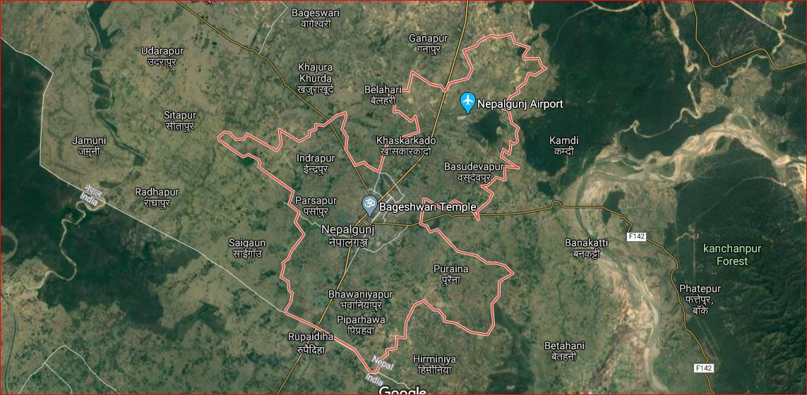 नेपालगञ्जका व्यापारीले प्रहरीको गाडी तोडफोड गरे