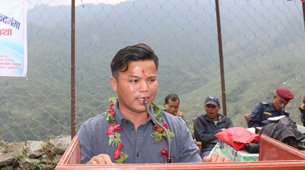हातहतियार मुद्दामा फरार वडाध्यक्ष शेरपूजाले गरे आत्मसर्मपण