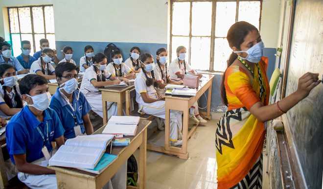 दिल्लीका सबै विद्यालय खुले, नियमित पठनपाठन सुरु