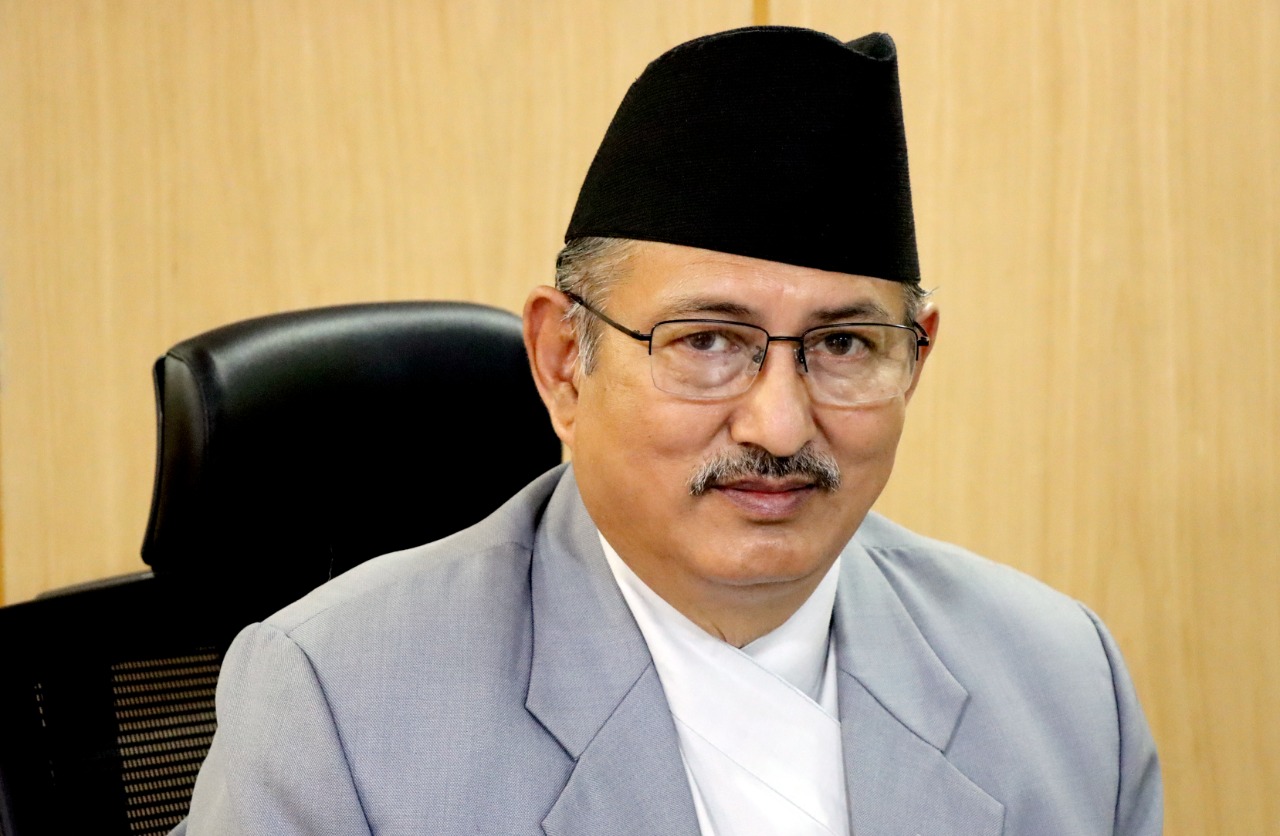 प्रहरीकाे गाेलीले किशाेरी मारिएपछि बर्दिया अशान्त, गृहमन्त्रीले गठन गरे छानबिन समिति