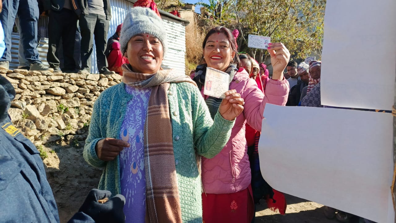 स्वामिकार्तिक खापर गाउँपालिकामा अहिलेसम्म ५२ प्रतिशत मतदान