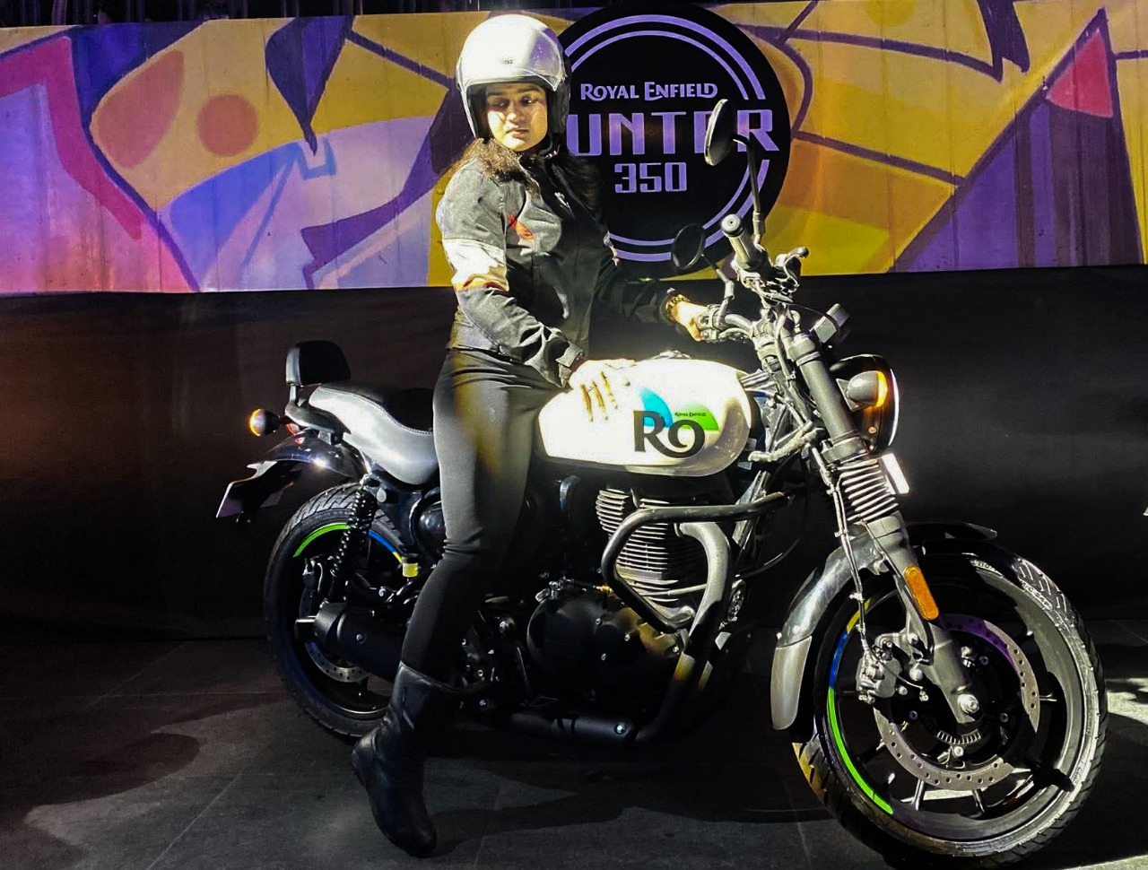 रोयल इन्फिल्डको हन्टर ३५० नयाँ फिचरसहित नेपाली बजारमा, मूल्य कति ?