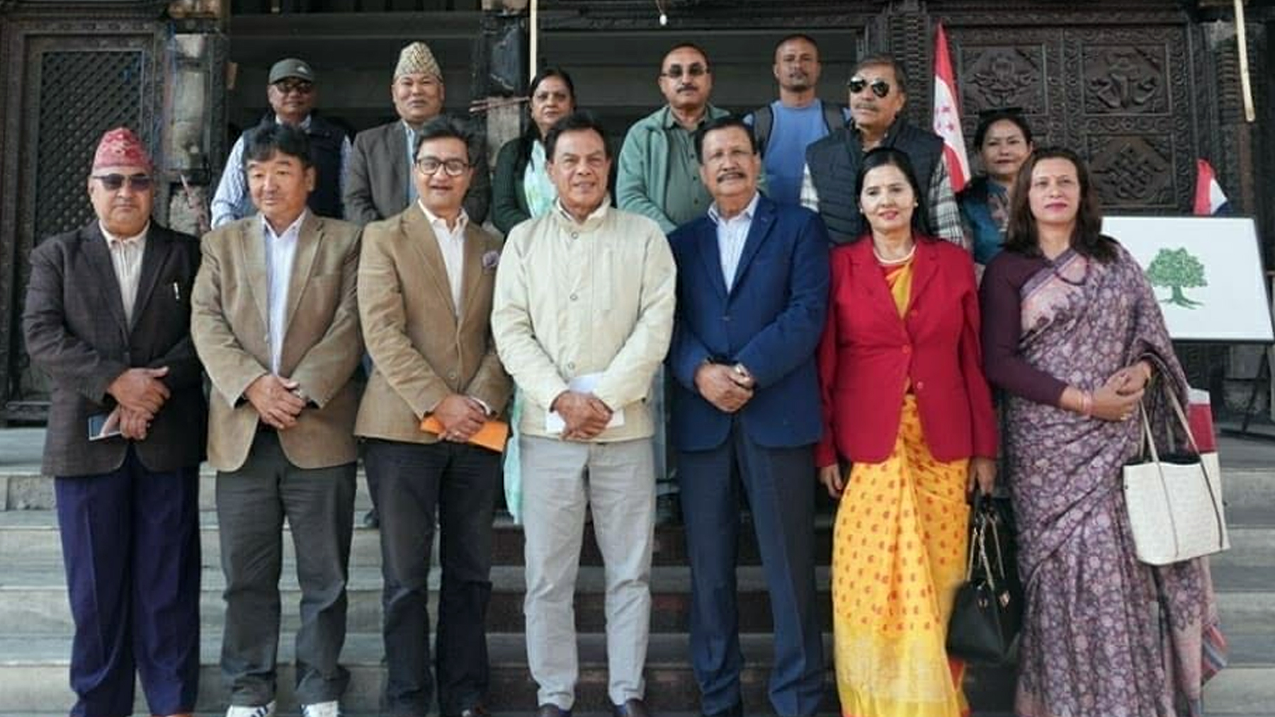 संस्थापन छोडेका ३० केन्द्रीय सदस्यले महामन्त्रीद्वलाई भने– लचकता अपनाउनुस्