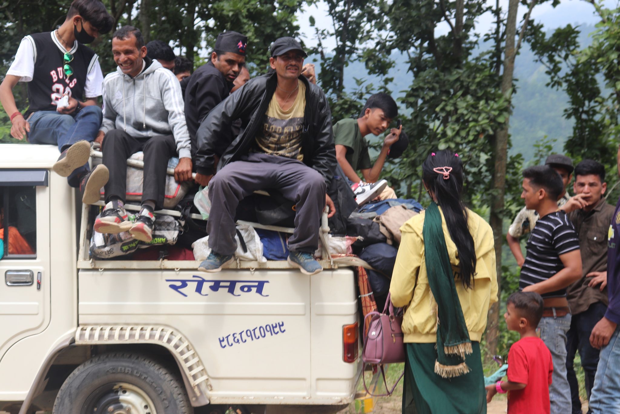 चाडपर्वमा ‘भगवान भरोसा’मा यात्रा गर्न बाध्य कर्णालीवासी