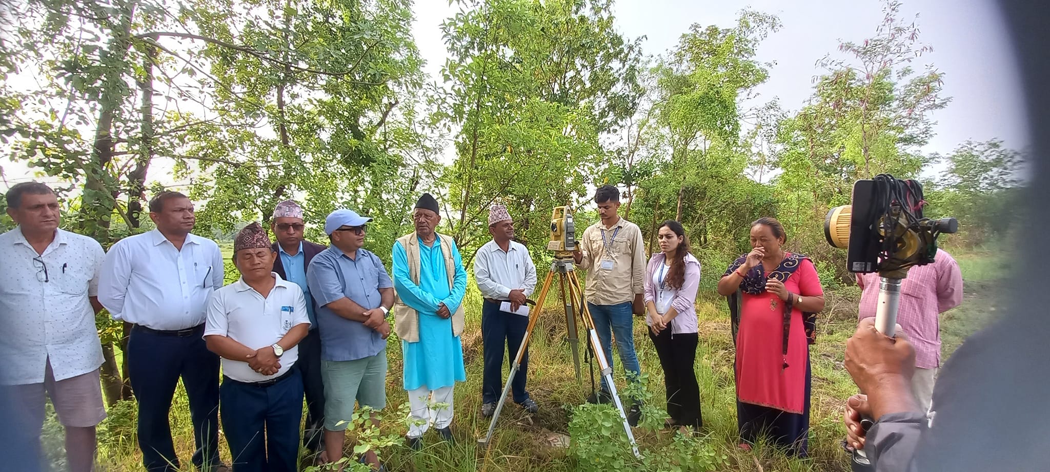 बजारमूल्यभन्दा राजस्व धेरै भएपछि रोकियो सुकुम्बासीलाई लालपुर्जा वितरण 