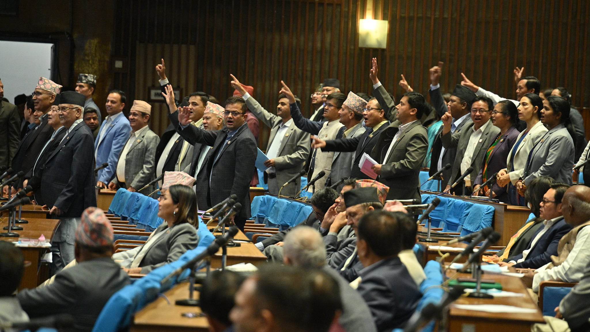 नागरिकता विधेयक र प्रधानमन्त्रीको अभिव्यक्तिले संसदमा हंगामा, एमाले, रास्वपा र राप्रपाद्वारा अवरोध 