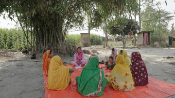 समाज सुधार्ने अठोटका साथ अविराम क्रियाशील स्वयंसेवक