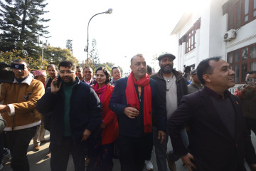 आधिकारिकता दाबी गर्न निर्वाचन आयोग पुग्यो गगनको टोली