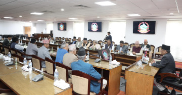 सत्ता गठबन्धनको बैठकमा अर्थमन्त्रीले गरे बजेटको आकार बढाउने प्रस्ताव