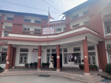 कैलालीका प्रमुख भन्सार अधिकृतलाई नगर प्रहरी प्रमुखले कुटे, कामकाज ठप्प