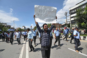 सरकार र शिक्षकबीचको वार्ता निष्कर्षविहीन, आन्दाेलन नराेकिने