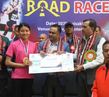 ५ किलाेमिटर राेड रेसमा मुकेश र सन्तोषी पहिलो