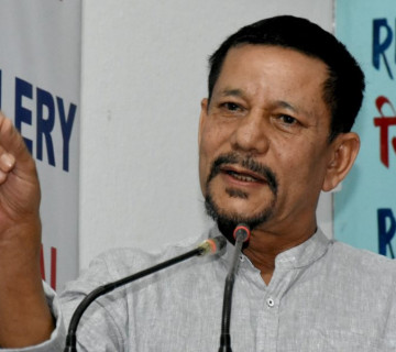 एमालेले काठमाडौँको मेयरमा केशव स्थापितलाई उठाउने