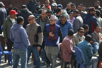 कांग्रेस संस्थापनको चलाखी : गगन–विश्वलाई अलमल्याएर बद्री पाण्डेलाई पठाइयो निर्वाचन आयोग