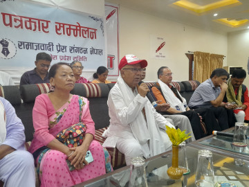 परिर्वतन विरोधीको उक्साहटमा धार्मिक सद्भाव बिथोलियाे : अध्यक्ष नेपाल