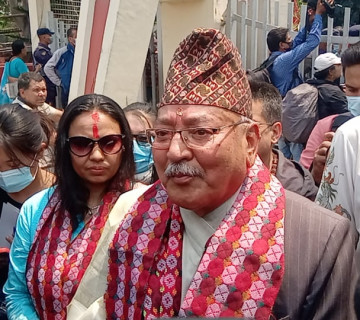 मदनदास श्रेष्ठले राप्रपाबाट दर्ता गराए काठमाडाैंकाे मेयरमा उम्मेदवारी
