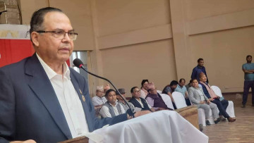 ओलीले एमालेलाई दक्षिणपन्थी बनाए : खनाल