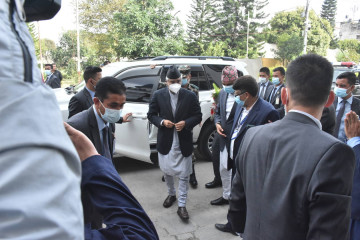निर्वाचन आचारसंहितामाथि छलफल : धनराज गुरुङलाई बोल्न लगाएर मौन देउवा